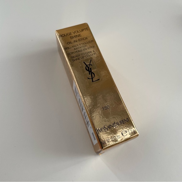 YSL ROUGE VOLUPTÉ
SHINE
OIL-IN-STICK in Nude Lingerie - Picture 3 of 4